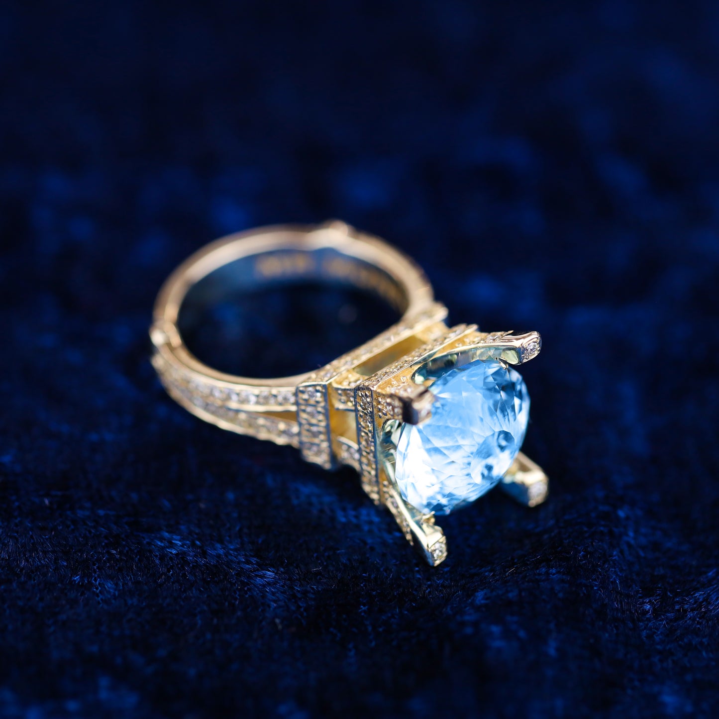 Eiffel Lumière Diamond Ring