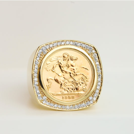 Full Sovereign Ring Soft Square With Diamonds